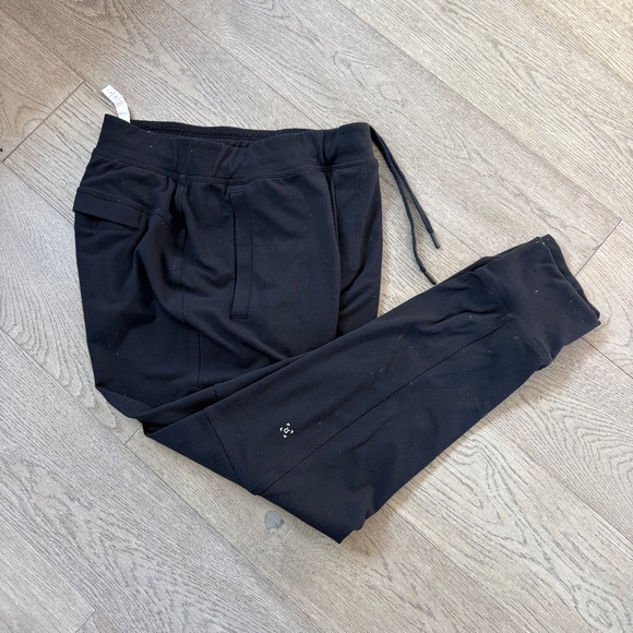 Lululemon Men’s Joggers Set - Picture 4 of 14